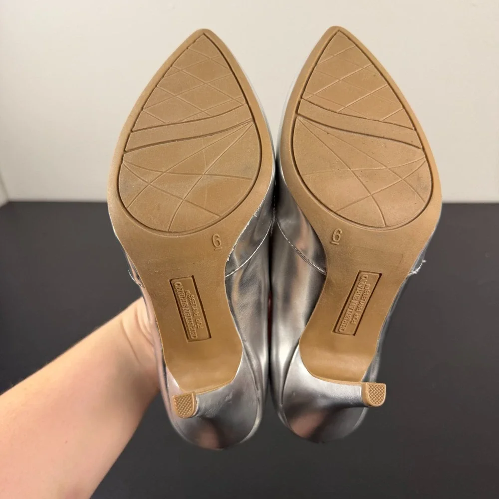 Christian Siriano shows slight